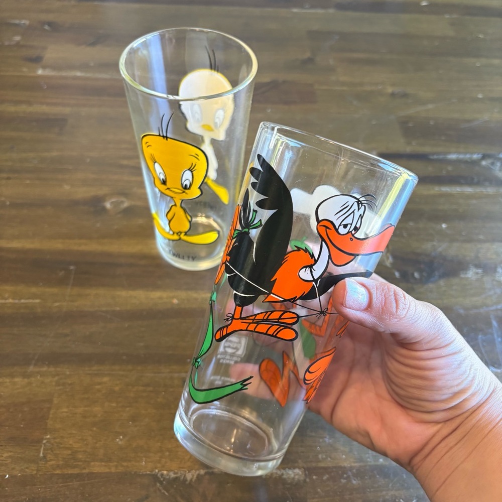 Looney Tunes Tweety 1973 1976 Glass Cup Pepsi Warner Bros Cool Cat Beaky Buzzard